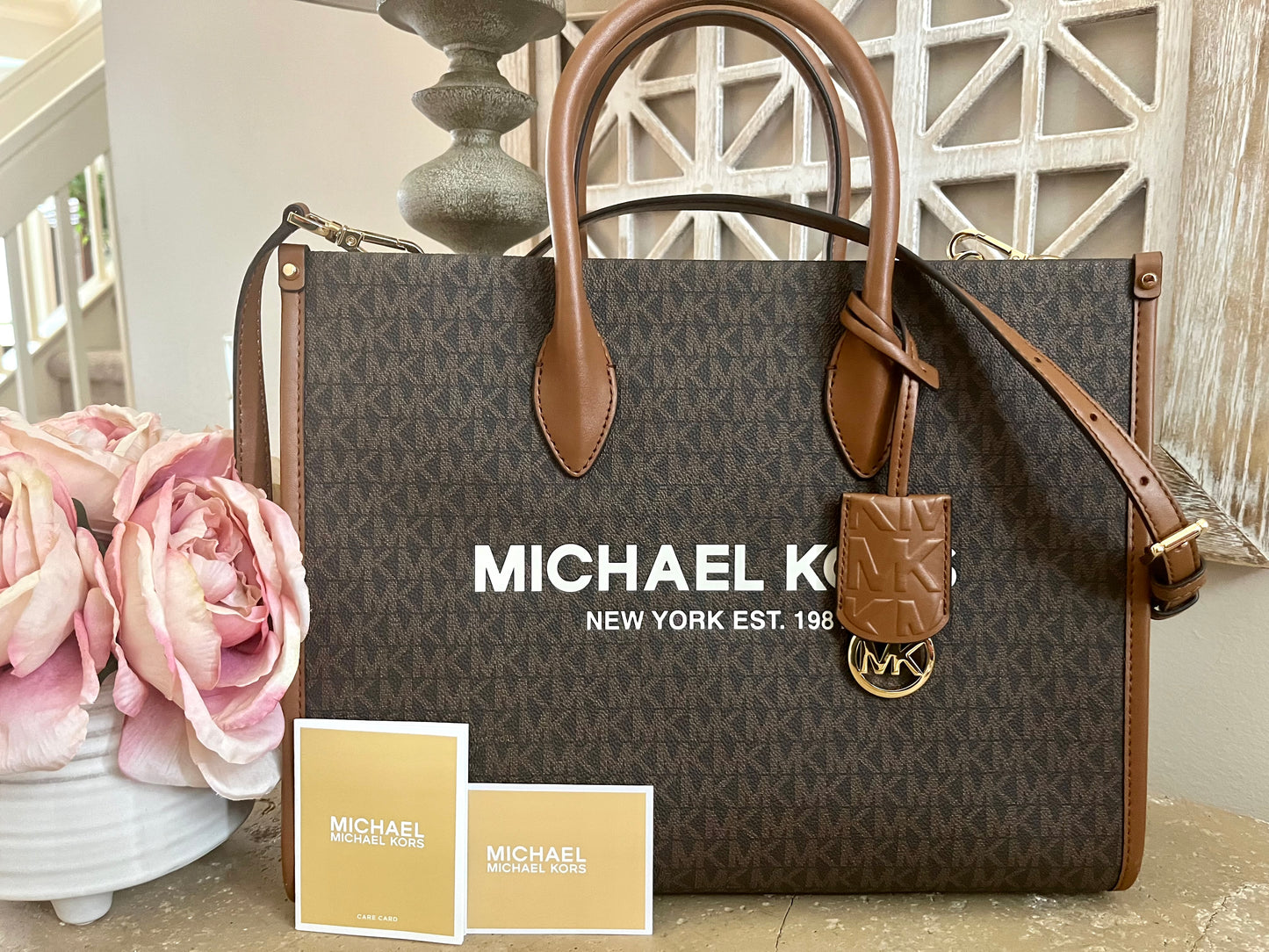 NEW Michael Kors Large NY Logo Tote Bag