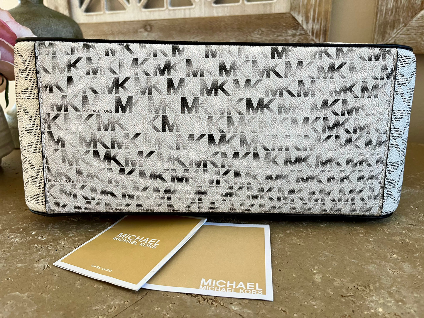 NEW Michael Kors Large Vanilla Logo Chain Satchel