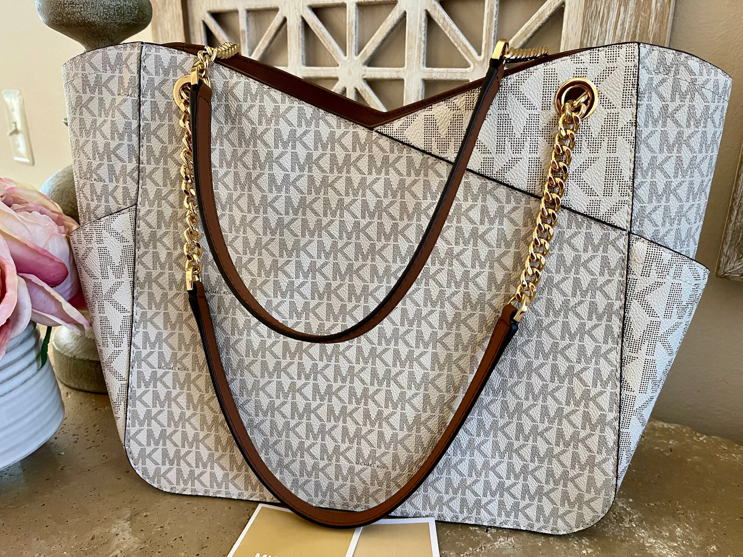 NEW Michael Kors Large Vanilla Logo Chain Satchel