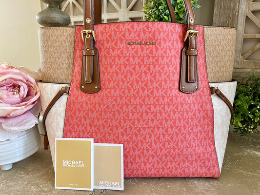 NEW Michael Kors Sherbet Logo Large Voyager Tote