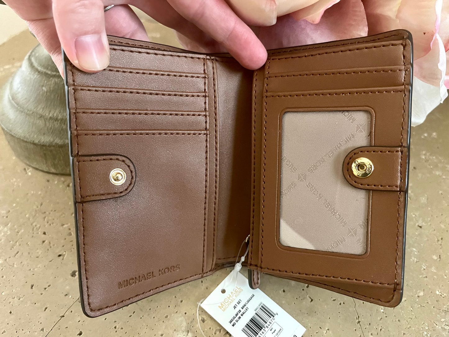 NEW Michael Kors Logo Wallet