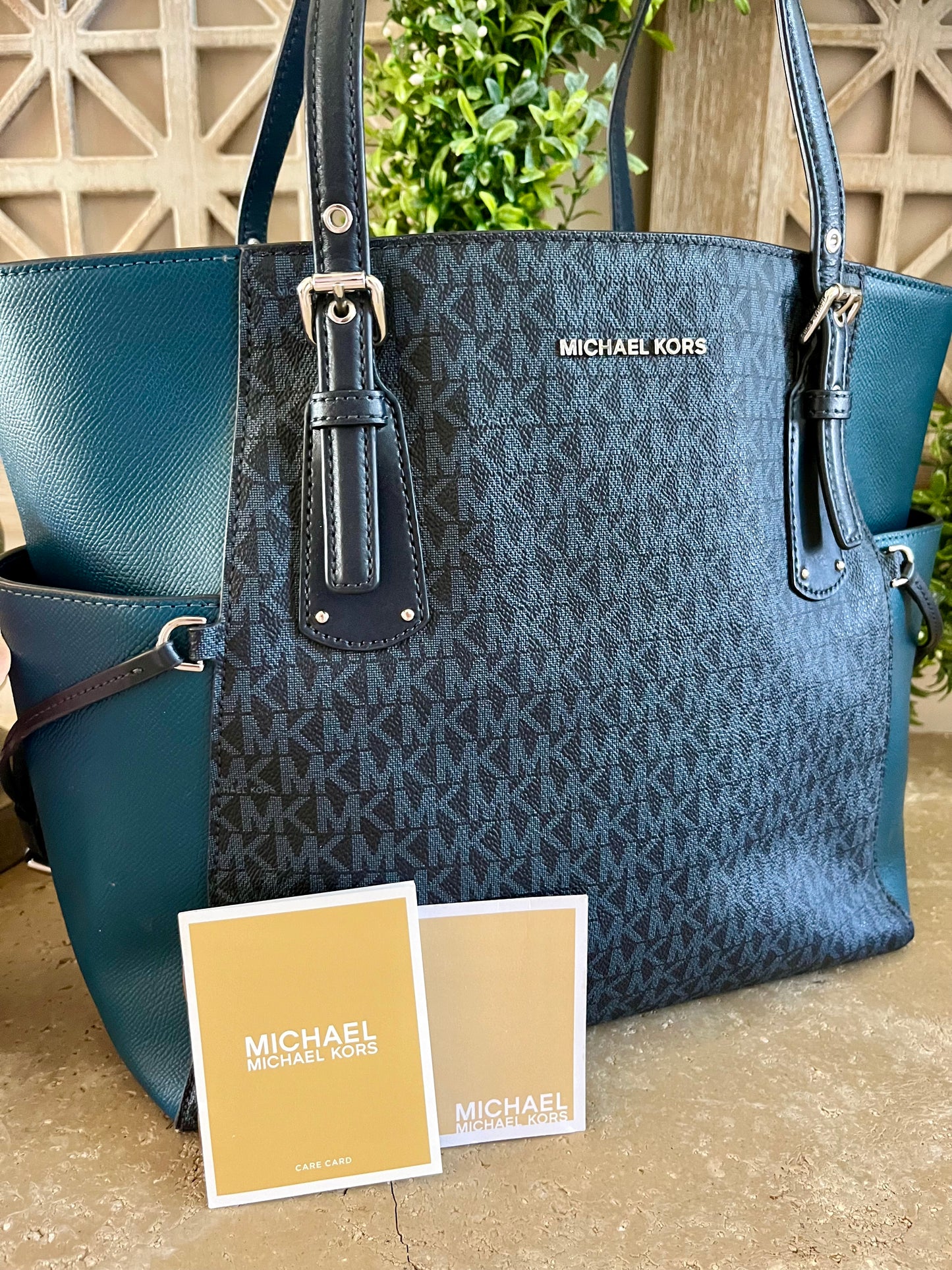 Michael Kors Blue Logo Large Voyager Tote