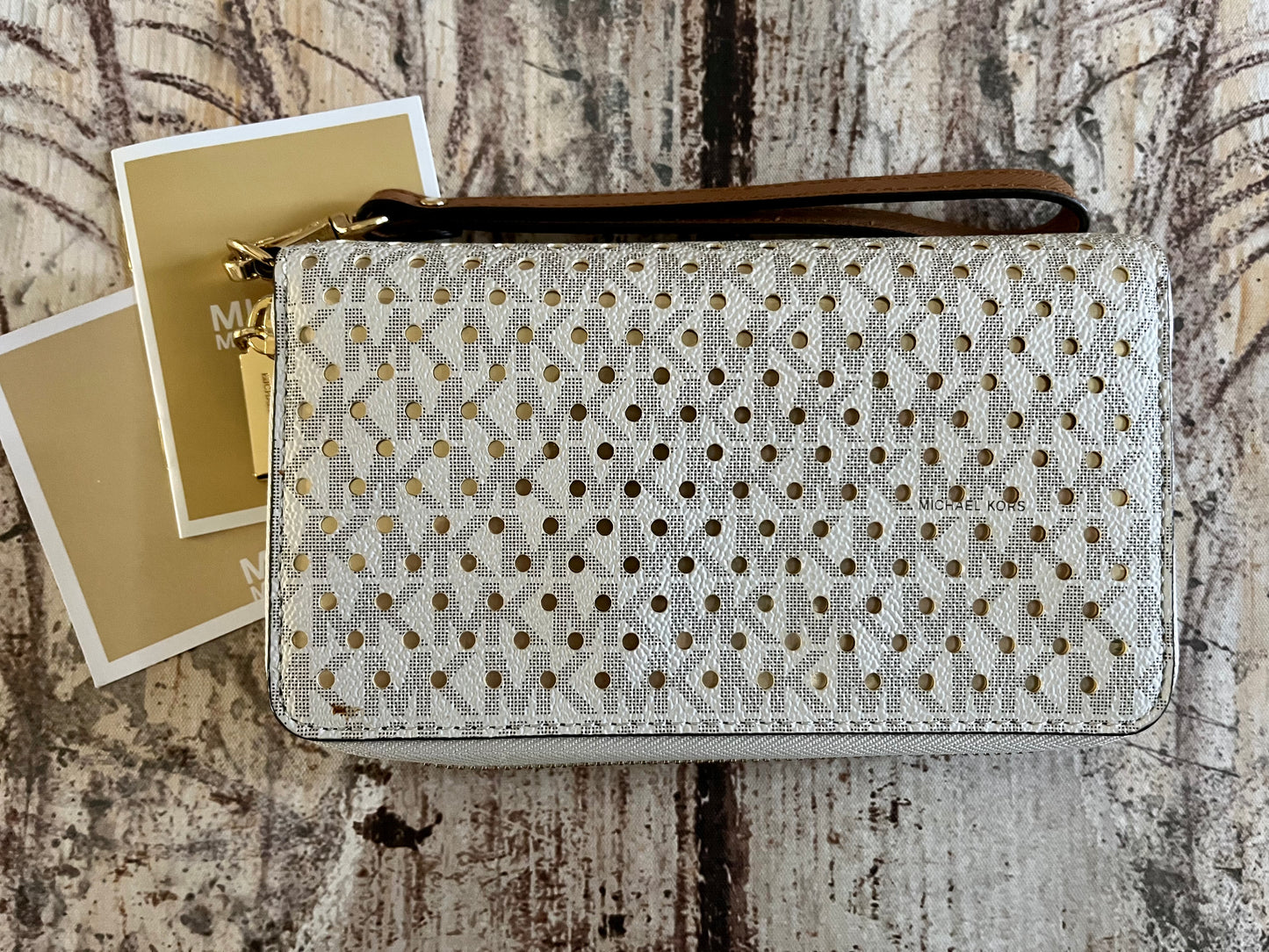 Michael Kors Large Vanilla Logo Zip Sparkle Wallet