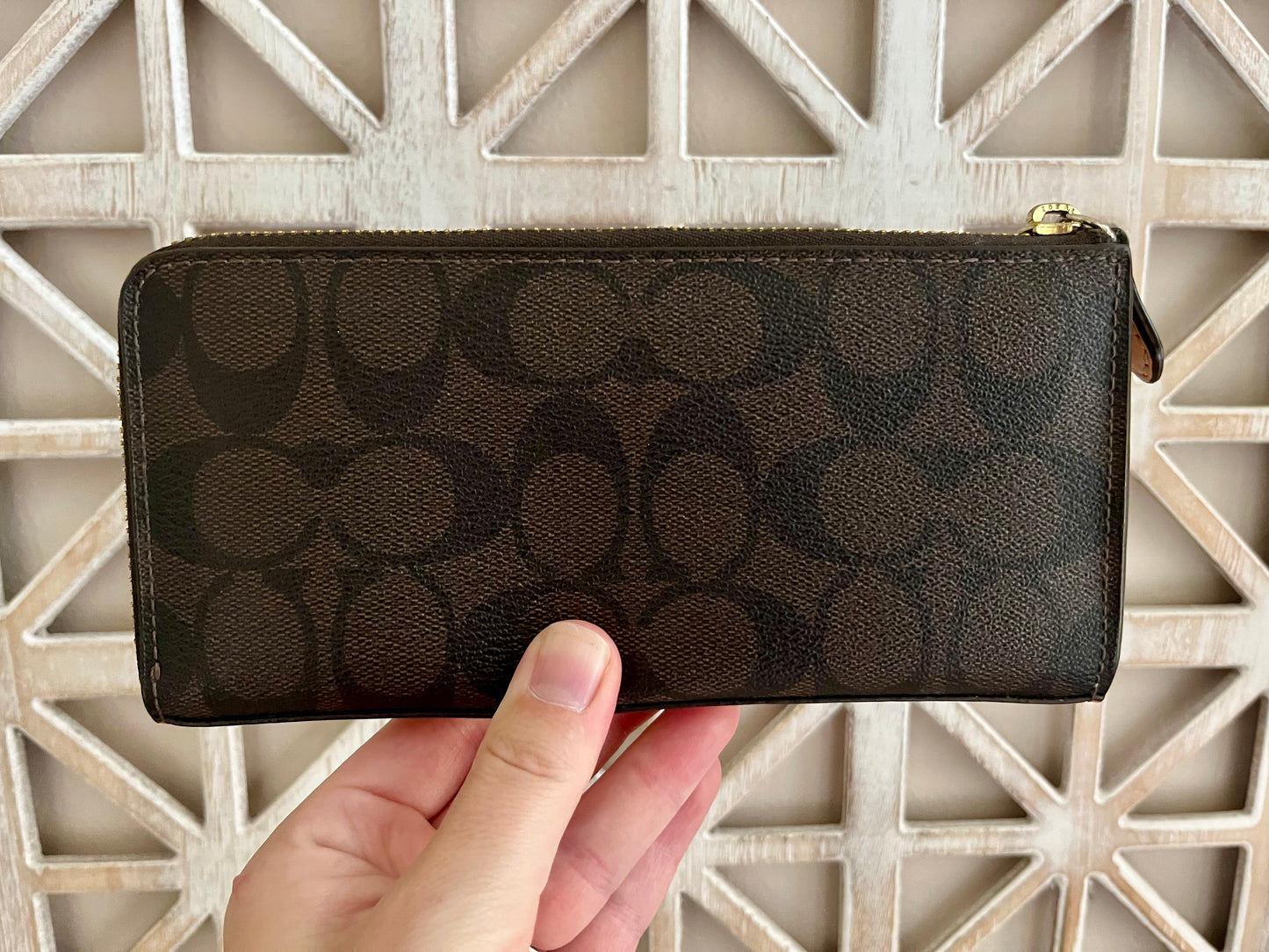 Coach Large Signature Zip Wallet