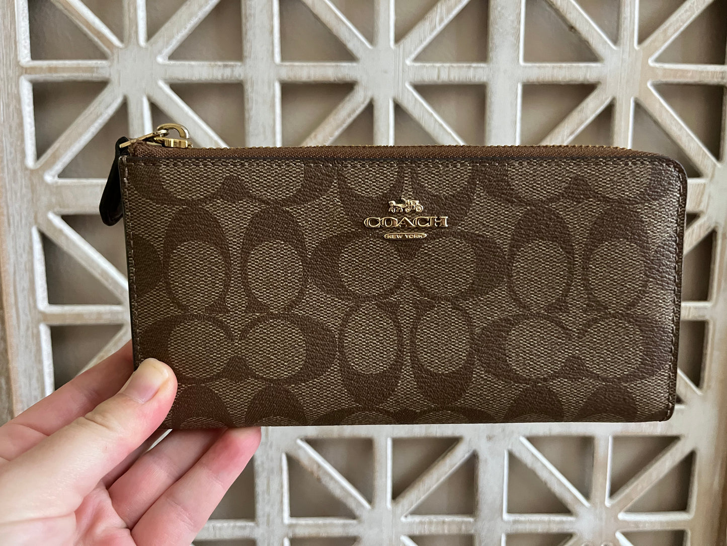 Coach Large Signature Zip Wallet