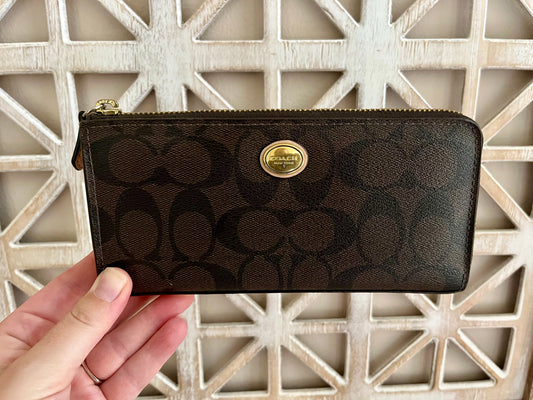 Coach Large Signature Zip Wallet